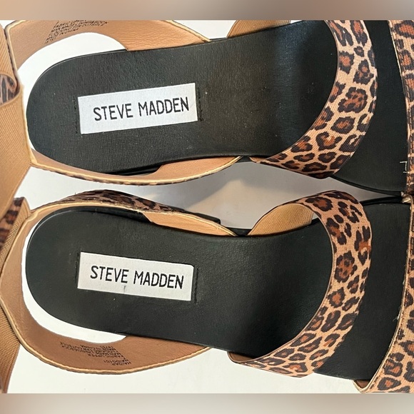 Steve Madden Haidar Women's Stretchy Cushioned Footbed Round Toe Heels - Picture 12 of 16